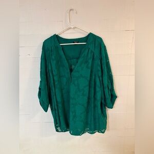 Torrid Harper Size 5 Emerald Green Textured Floral Blouse Plus Size